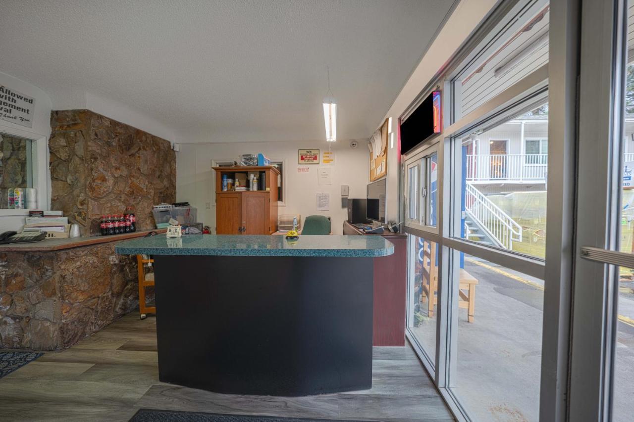 Budget Inn Bend Extérieur photo