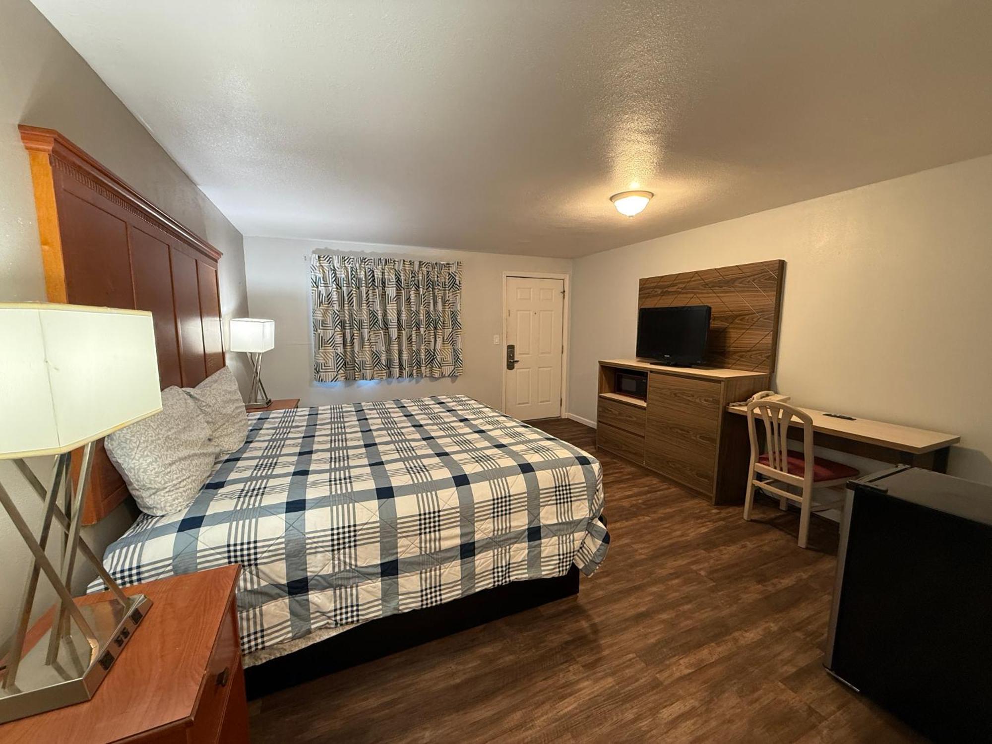 Budget Inn Bend Extérieur photo